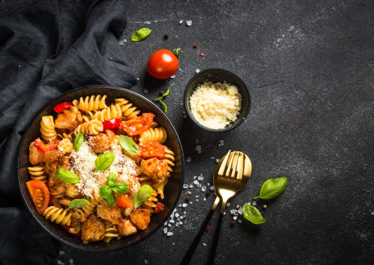 Banner_ensalada_con_pasta_de_tornillos_mantequilla_doria_con_pollo