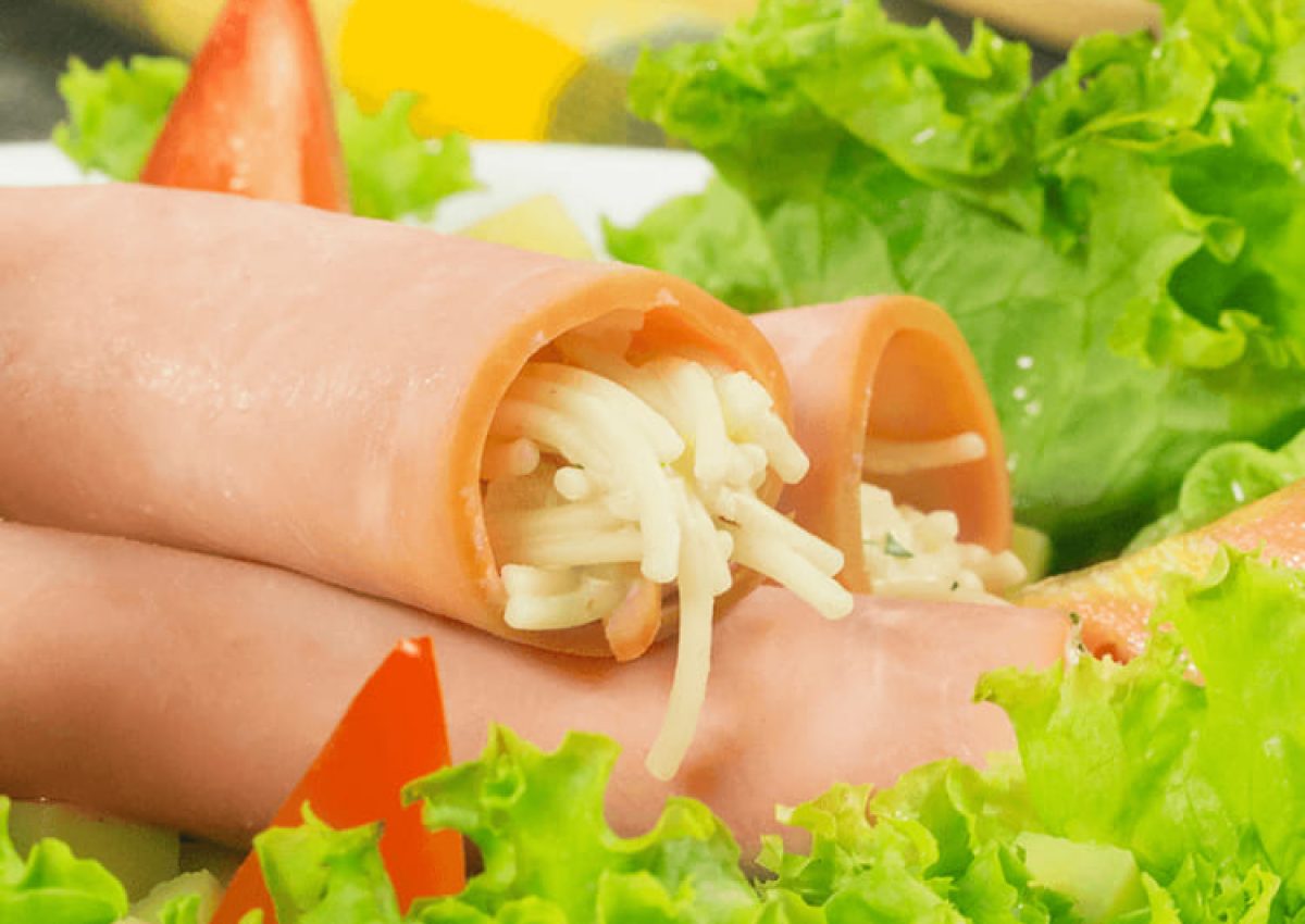 rollos_de_jamon_rellenos_de_fideos_de_pasta_doria